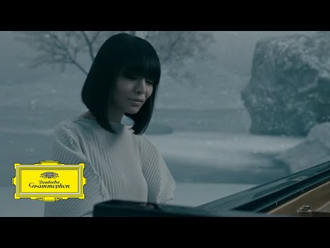 Alice Sara Ott - Field: Nocturne No. 9 in E Minor, H. 46